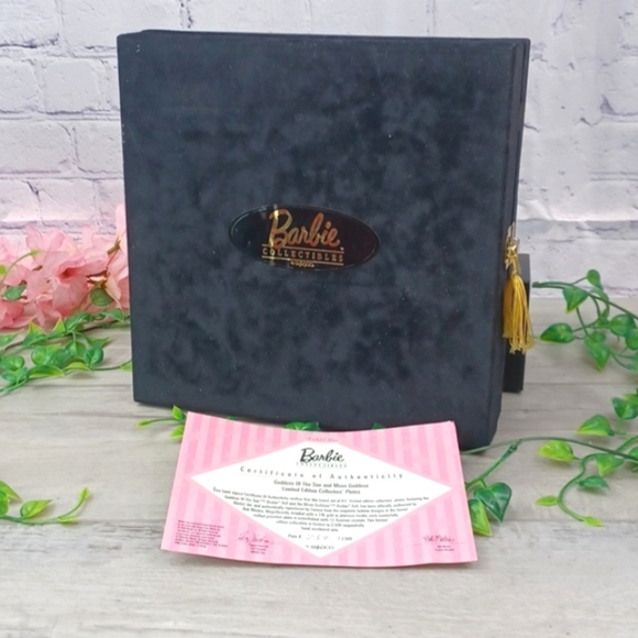 Barbie Bob Mackie Limited Edition Collector Plates 1996 - Picture 8 of 8